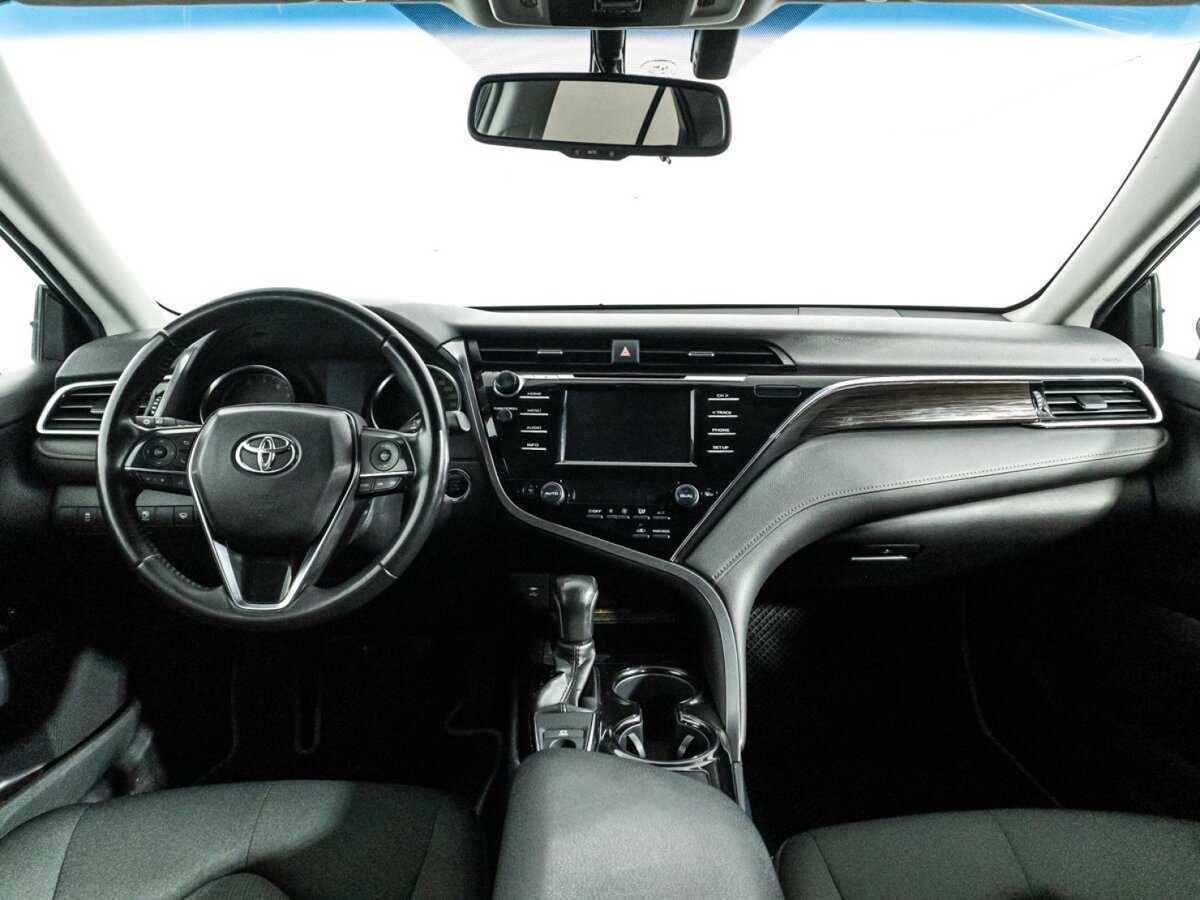 Toyota Camry 2020 года с пробегом. Фото: #12