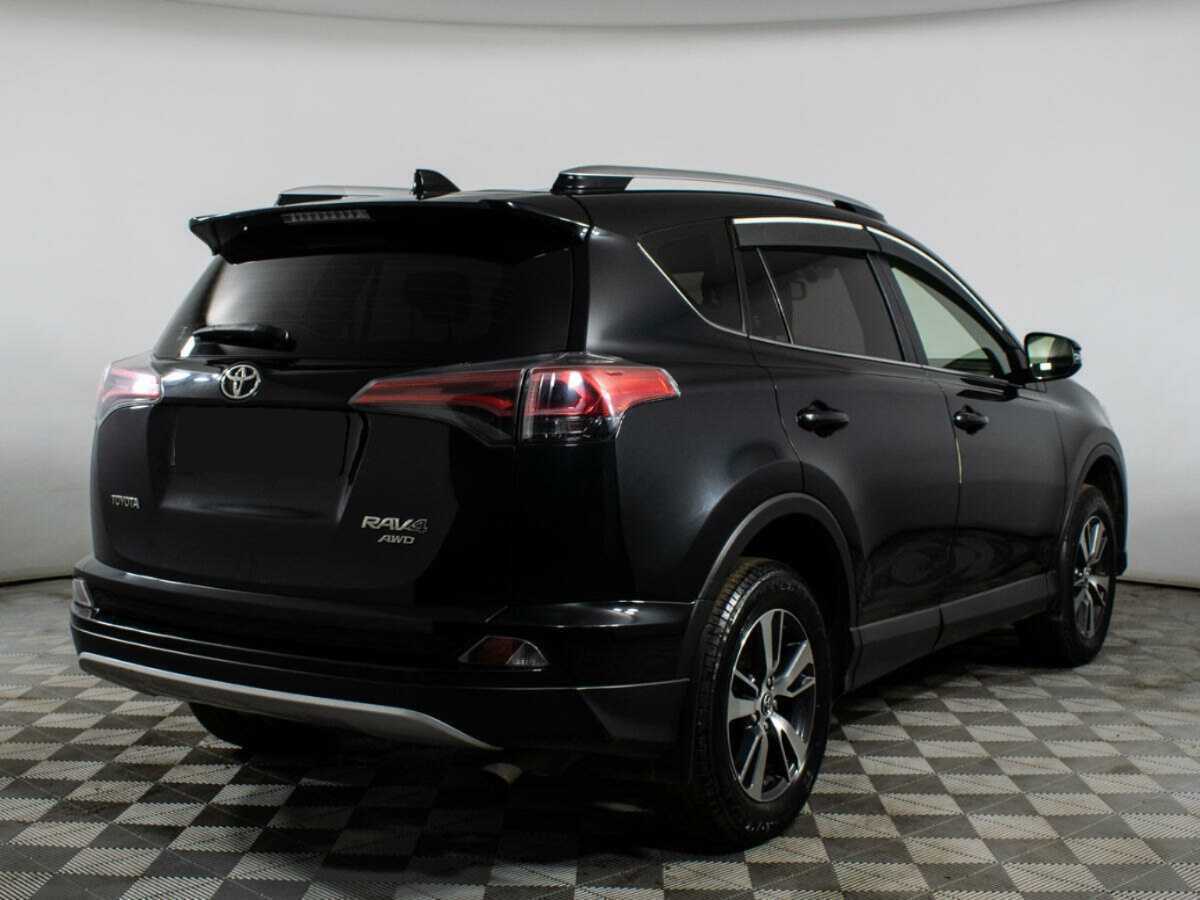 Toyota RAV4 2016 года с пробегом. Фото: #3