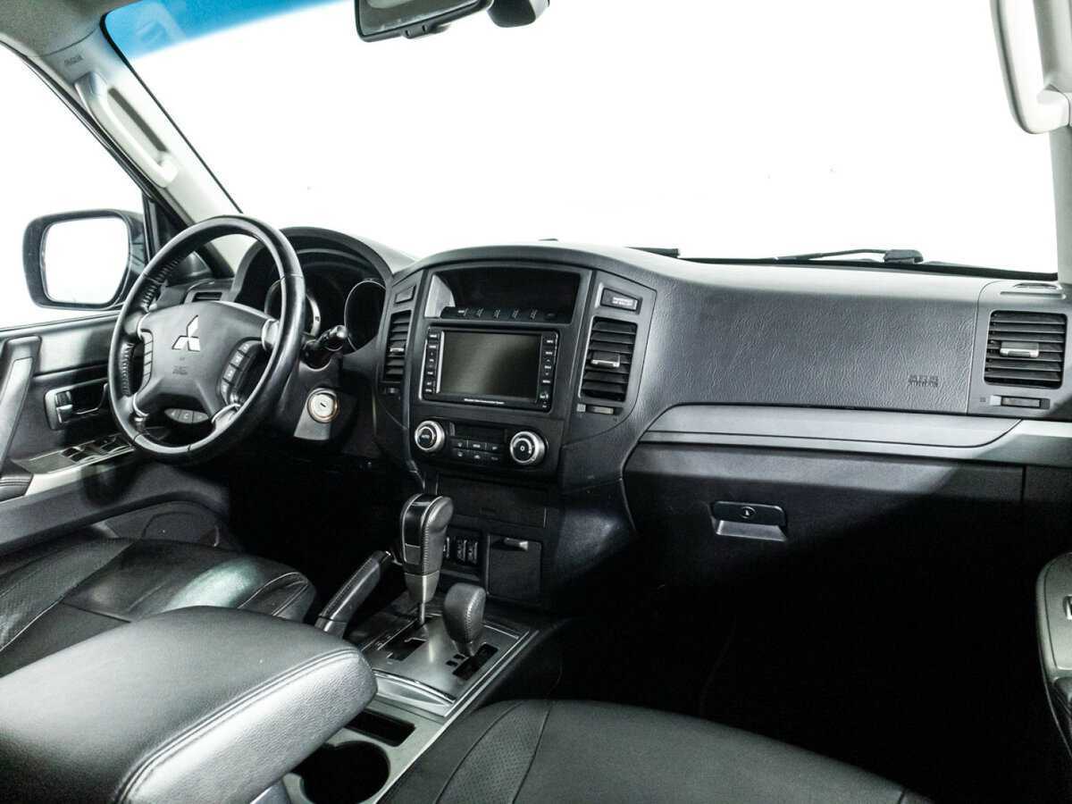 Mitsubishi Pajero 2012 года с пробегом. Фото: #6