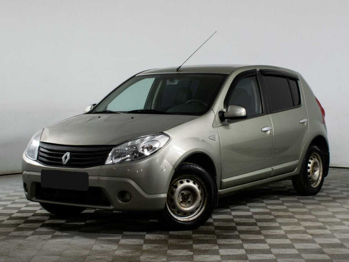 Renault Sandero 2013 года с пробегом. Посмотреть фото