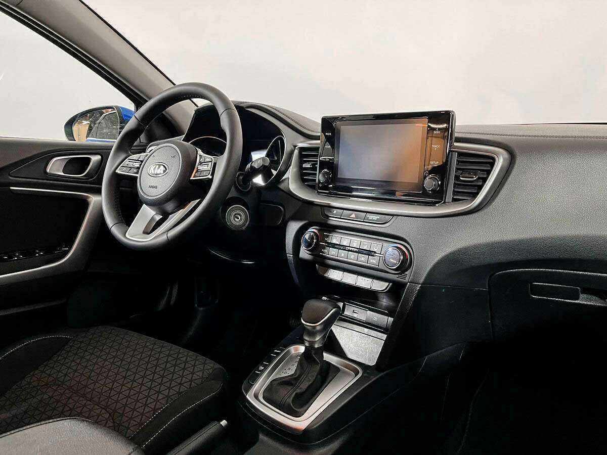 Kia Ceed 2020 года с пробегом. Фото: #8