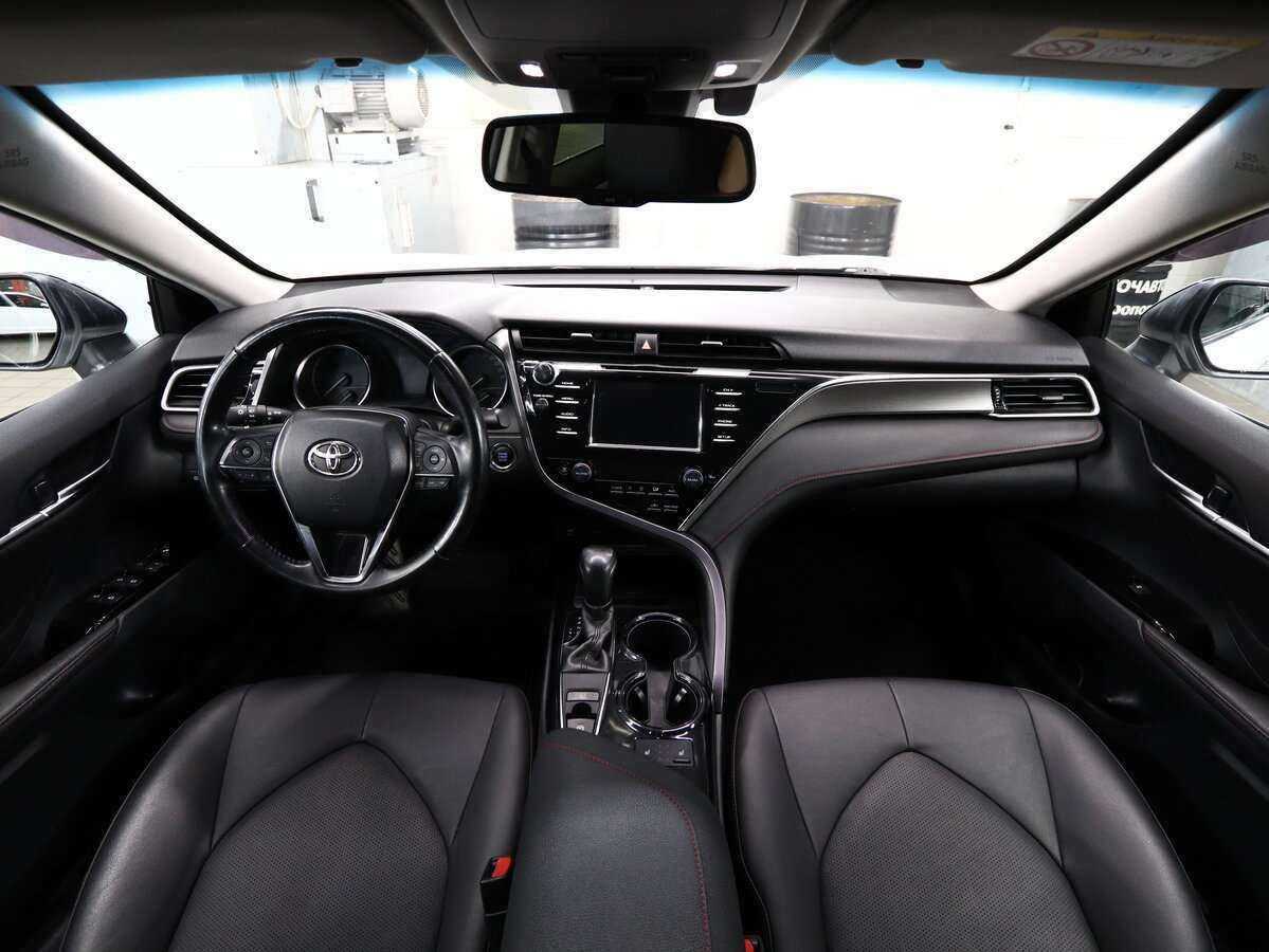 Toyota Camry 2020 года с пробегом. Фото: #14