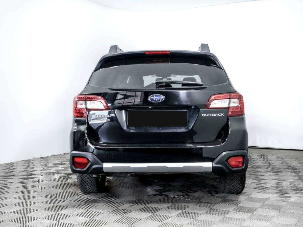 Subaru Outback 2017 года с пробегом. Фото: #4