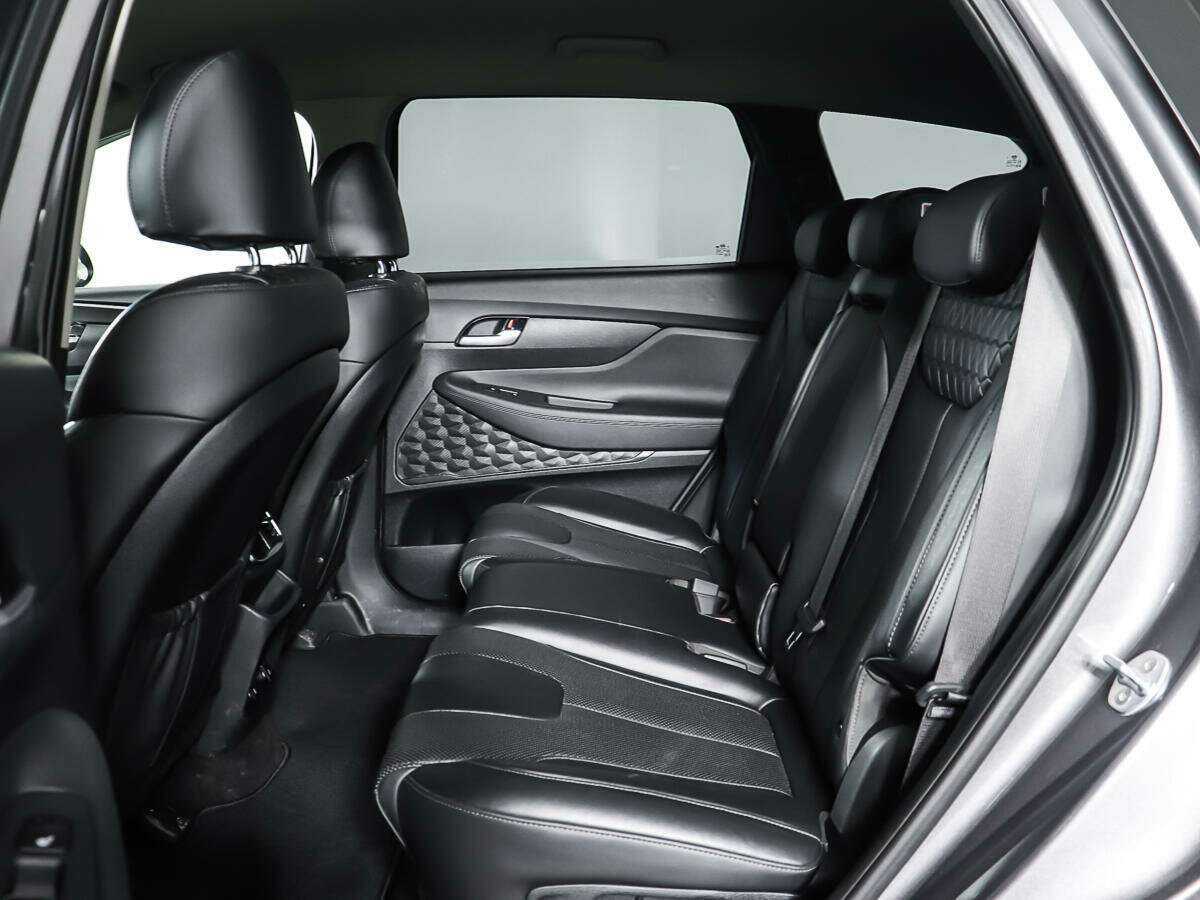 Hyundai Santa Fe 2018 года с пробегом. Фото: #10