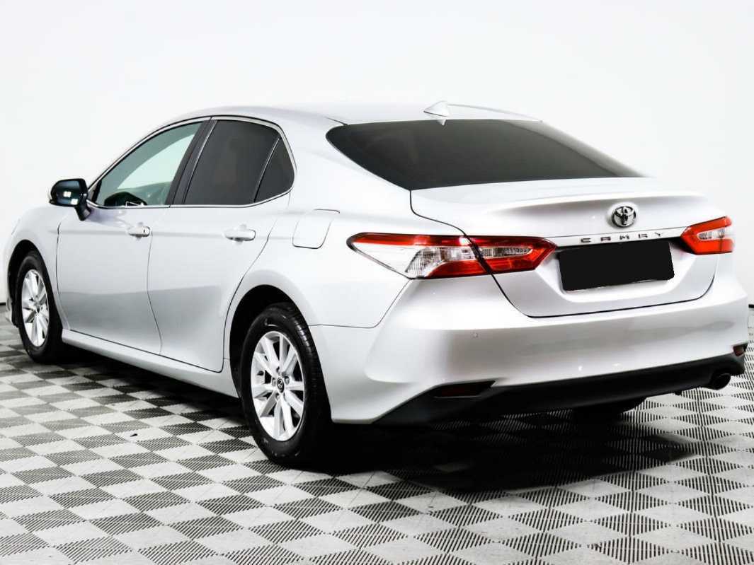 Toyota Camry 2018 года с пробегом. Фото: #6