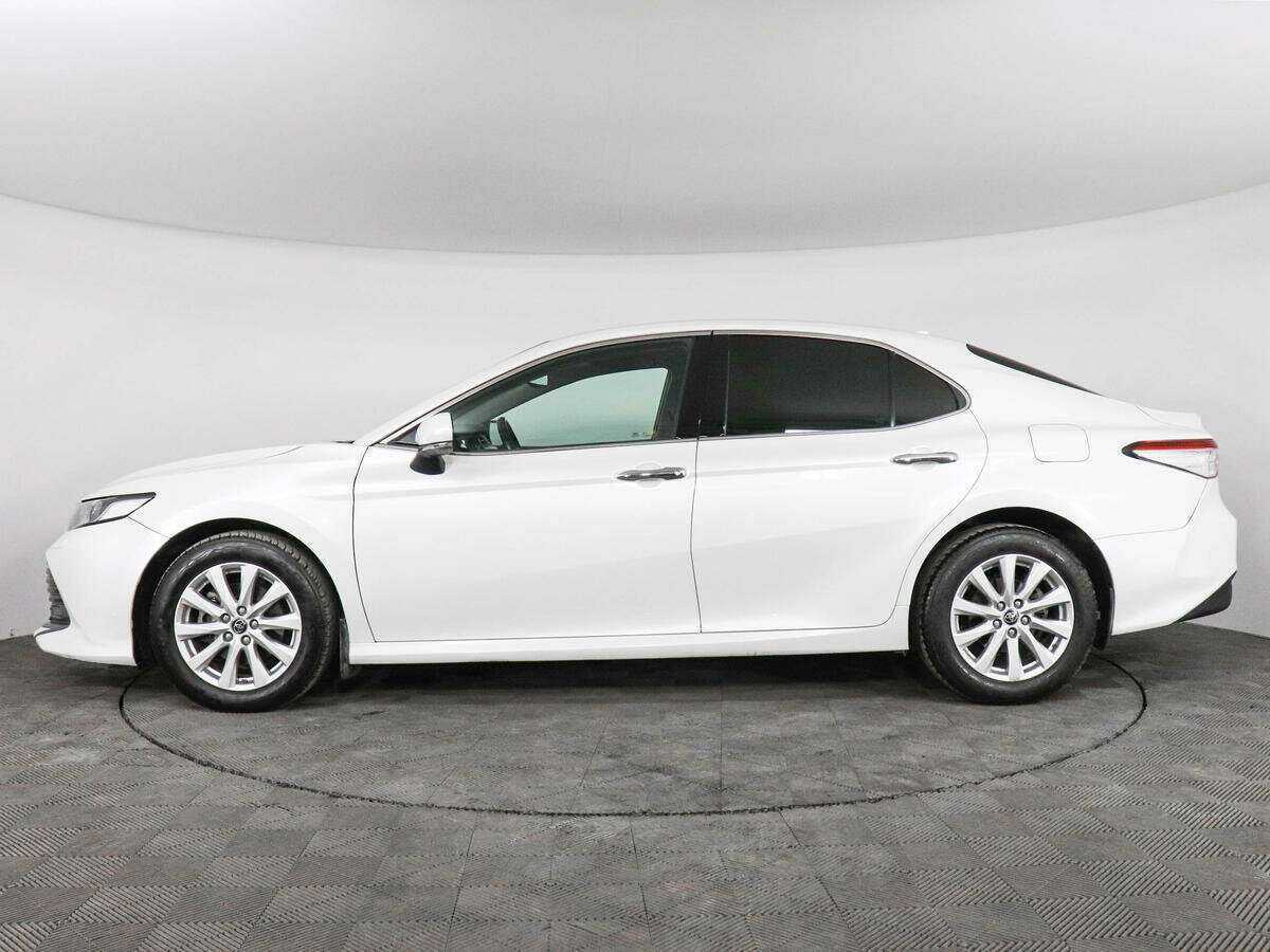 Toyota Camry 2019 года с пробегом. Фото: #6