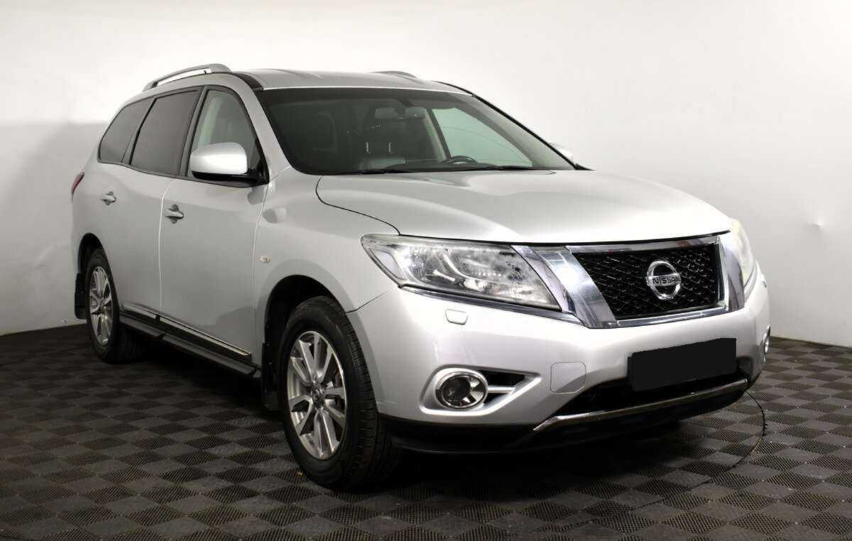 Nissan Pathfinder 2015 года с пробегом. Фото: #2