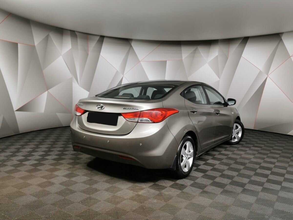 Hyundai Elantra 2012 года с пробегом. Фото: #1