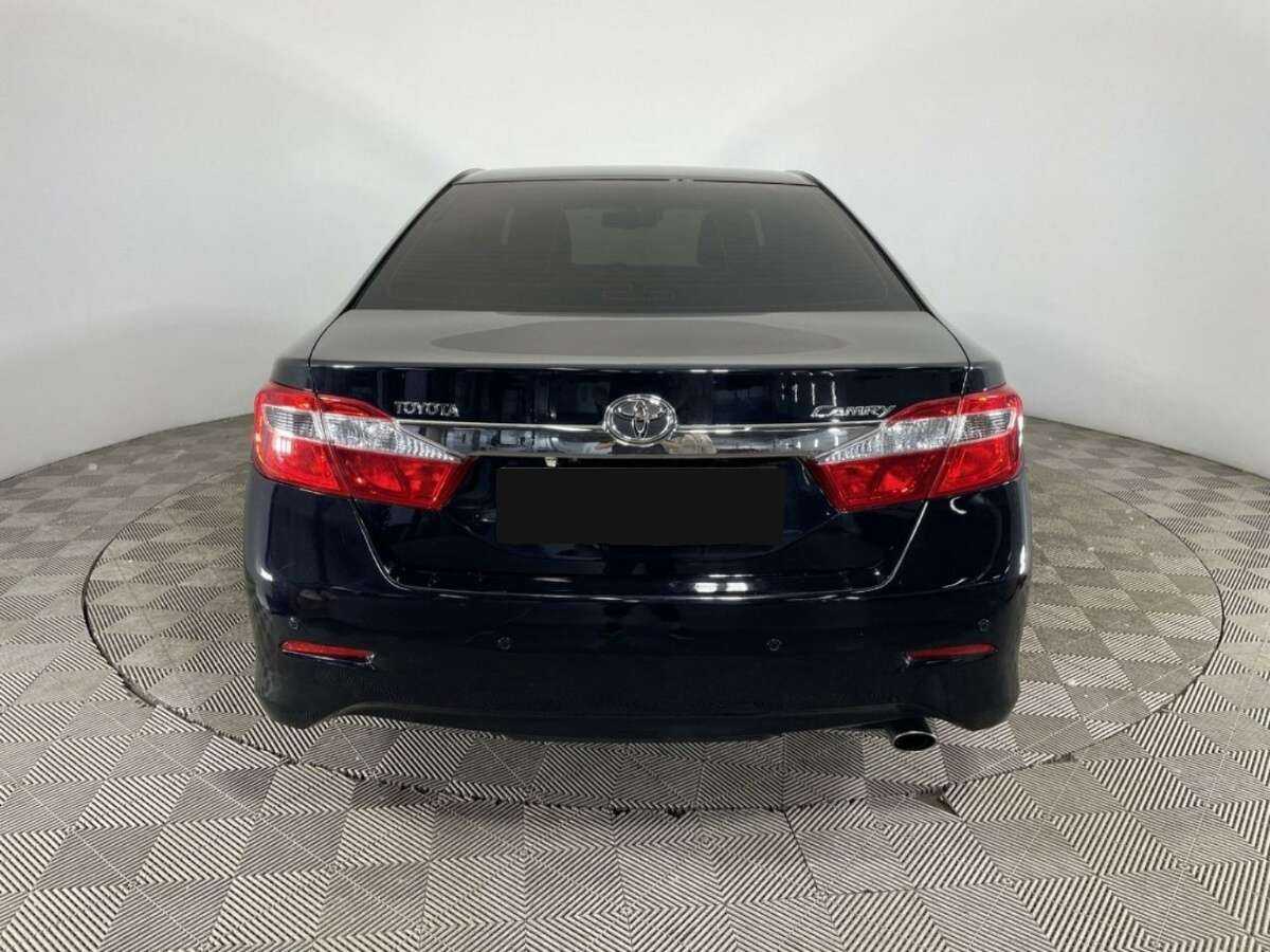 Toyota Camry 2012 года с пробегом. Фото: #2