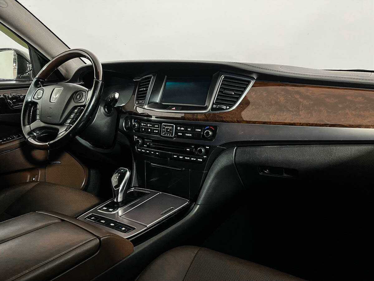 Hyundai Equus 2014 года с пробегом. Фото: #8