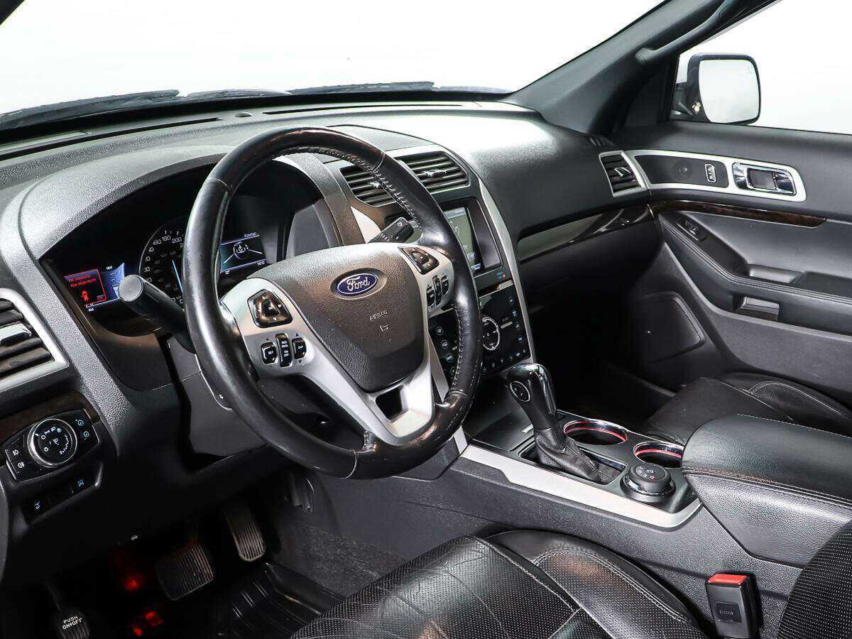 Ford Explorer 2012 года с пробегом. Фото: #16