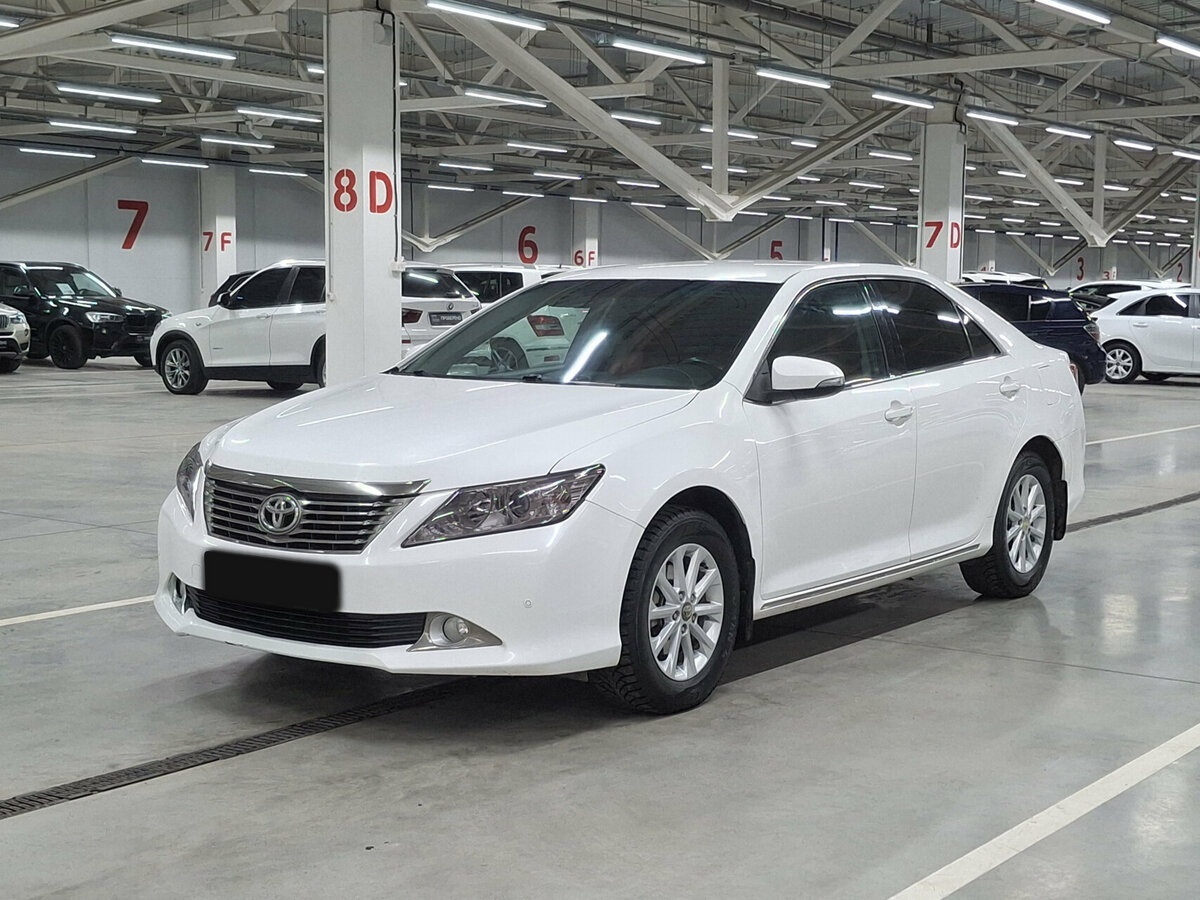 Toyota Camry 2013 года с пробегом. Фото: #0