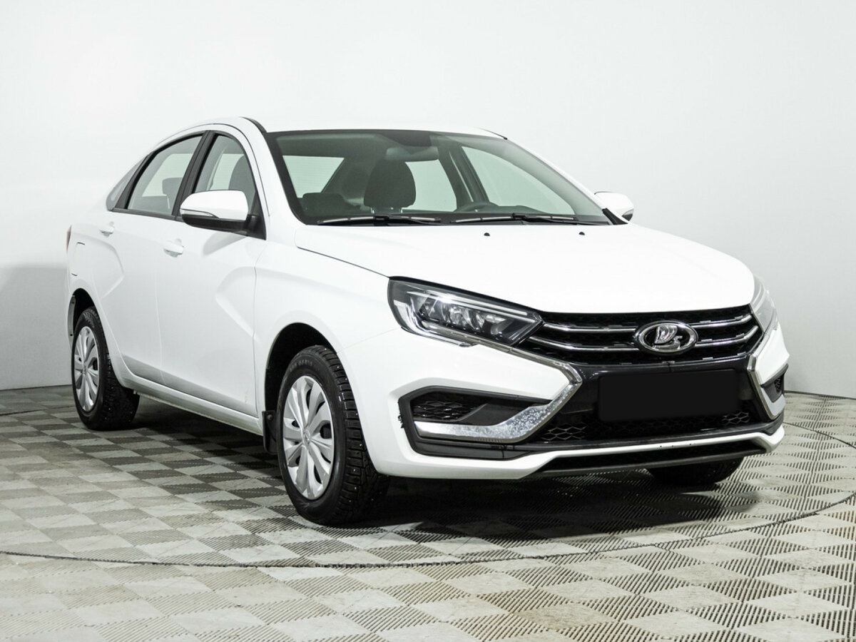 Lada (ВАЗ) Vesta 2023 года с пробегом. Фото: #2