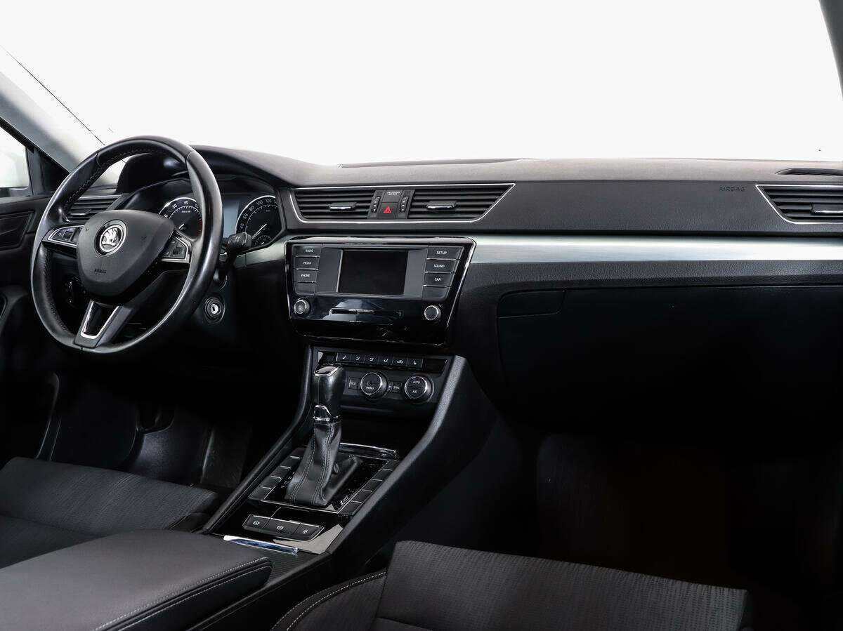 Skoda Superb 2016 года с пробегом. Фото: #6