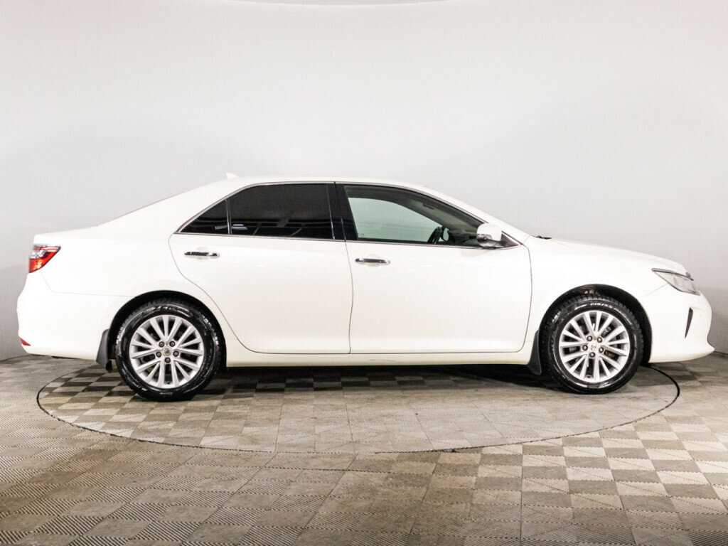 Toyota Camry 2015 года с пробегом. Фото: #3