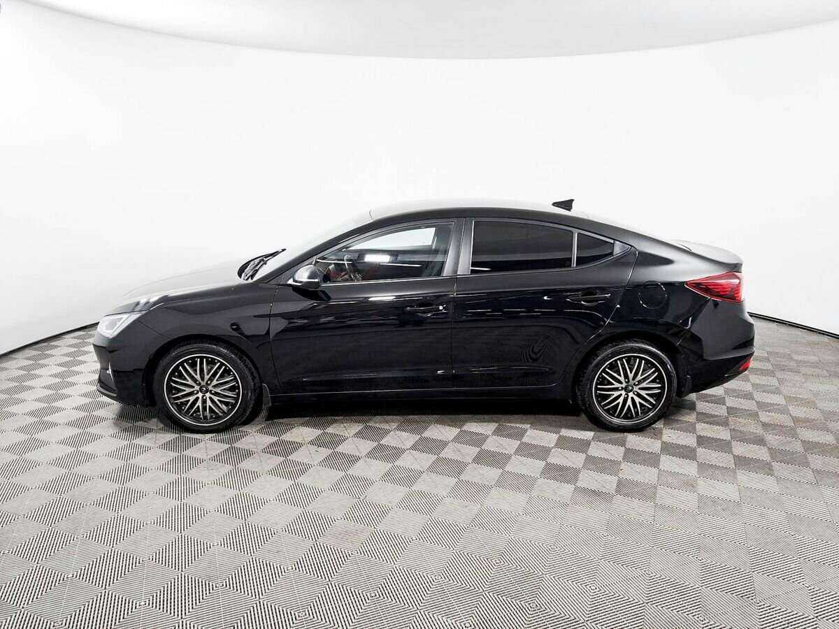 Hyundai Elantra 2019 года с пробегом. Фото: #6