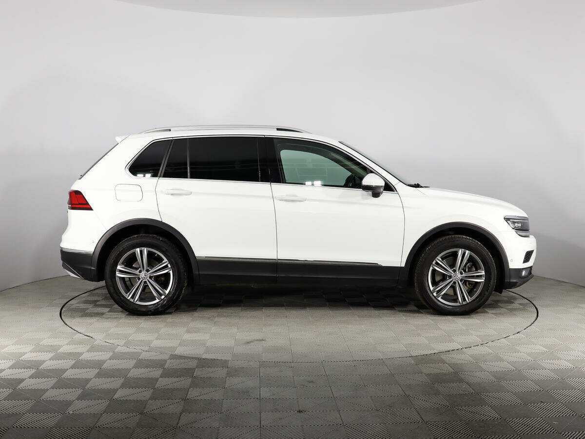Volkswagen Tiguan 2018 года с пробегом. Фото: #3