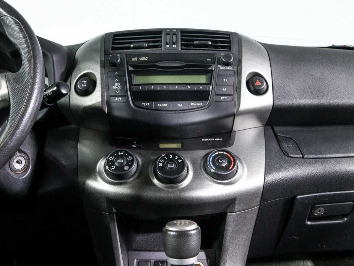 Toyota RAV4 2012 года с пробегом. Фото: #9