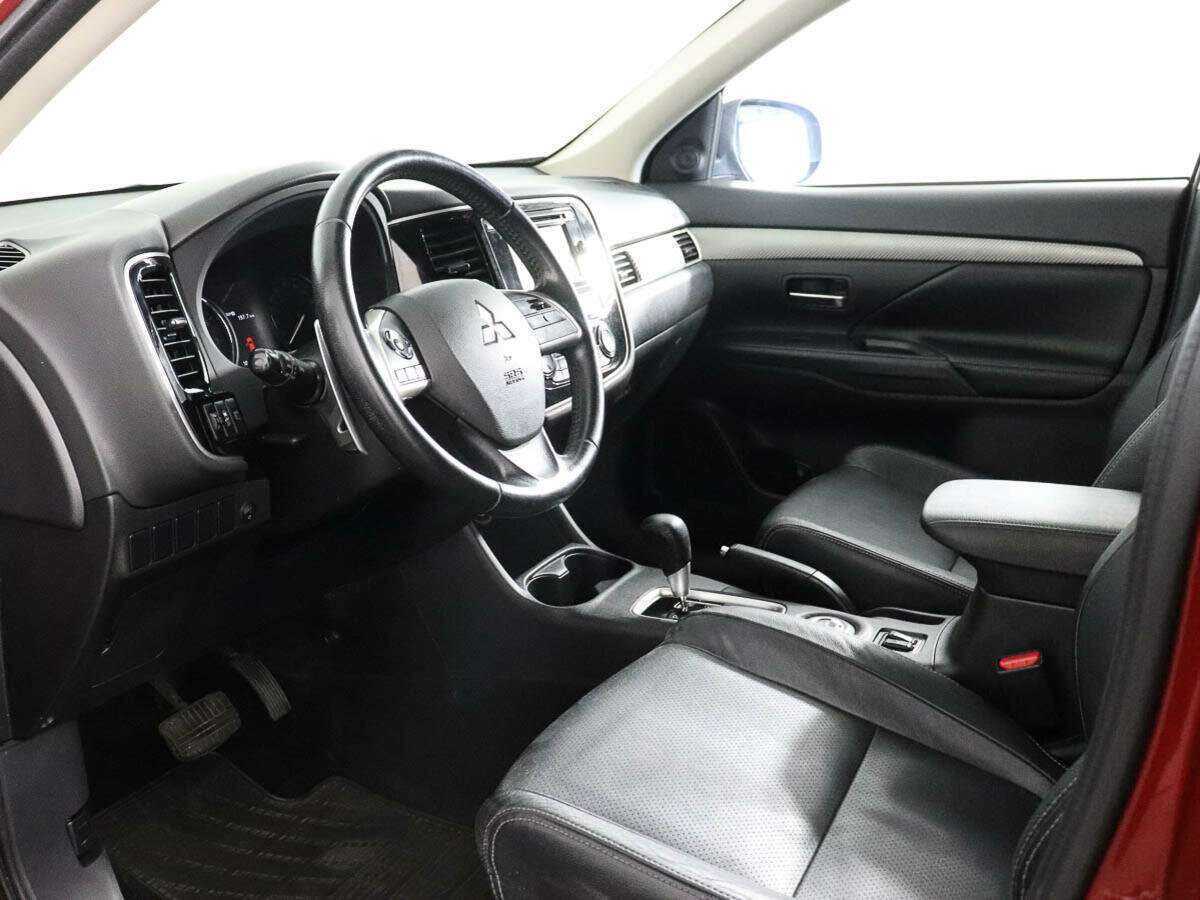 Mitsubishi Outlander 2013 года с пробегом. Фото: #6