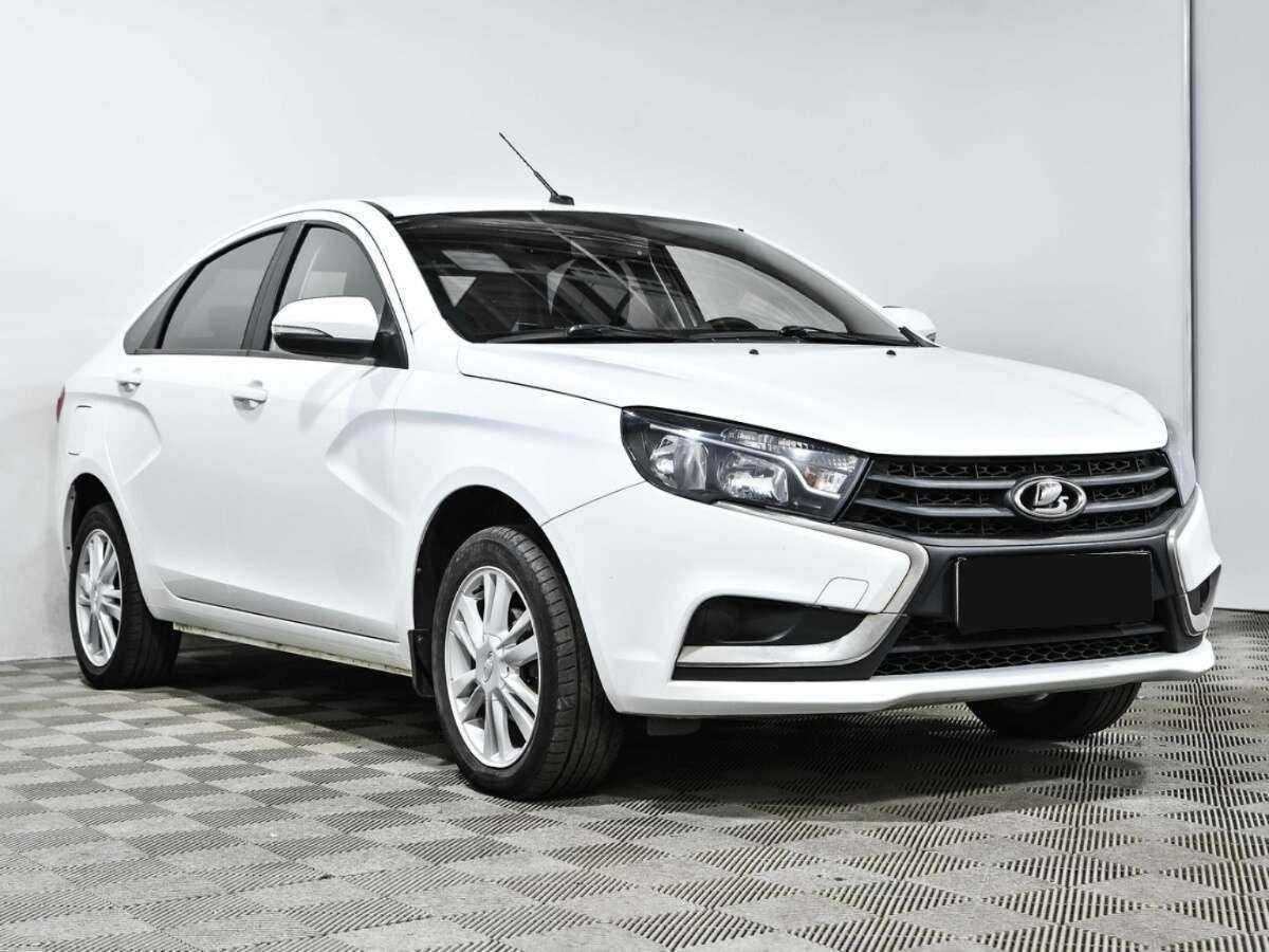 Lada (ВАЗ) Vesta 2018 года с пробегом. Фото: #2