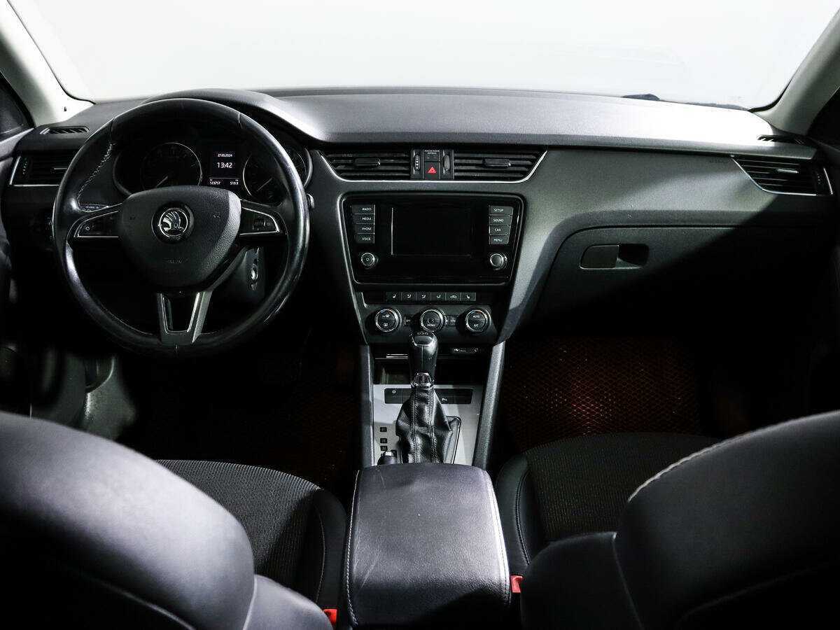 Skoda Octavia 2013 года с пробегом. Фото: #9