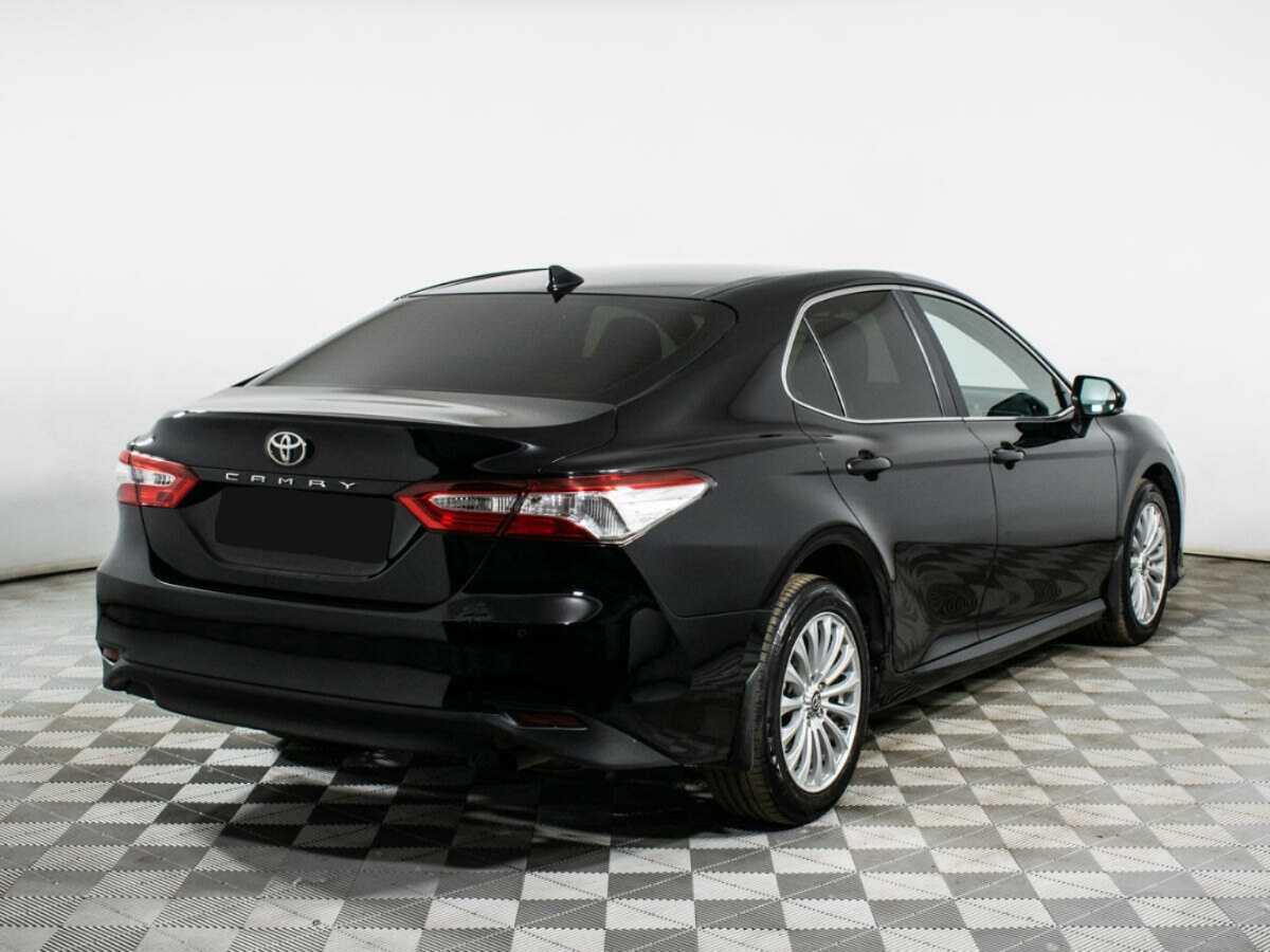 Toyota Camry 2020 года с пробегом. Фото: #3
