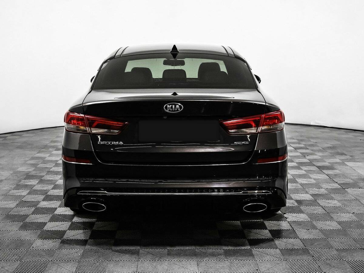 Kia Optima 2018 года с пробегом. Фото: #5