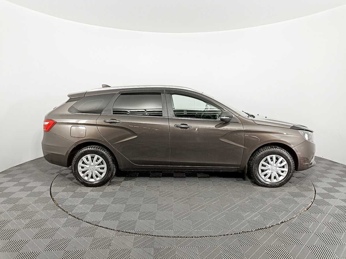 Lada (ВАЗ) Vesta 2021 года с пробегом. Фото: #3