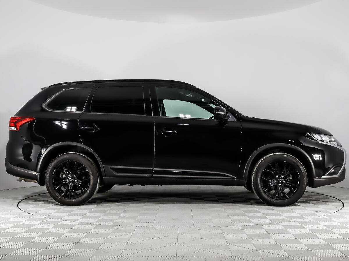 Mitsubishi Outlander 2021 года с пробегом. Фото: #3