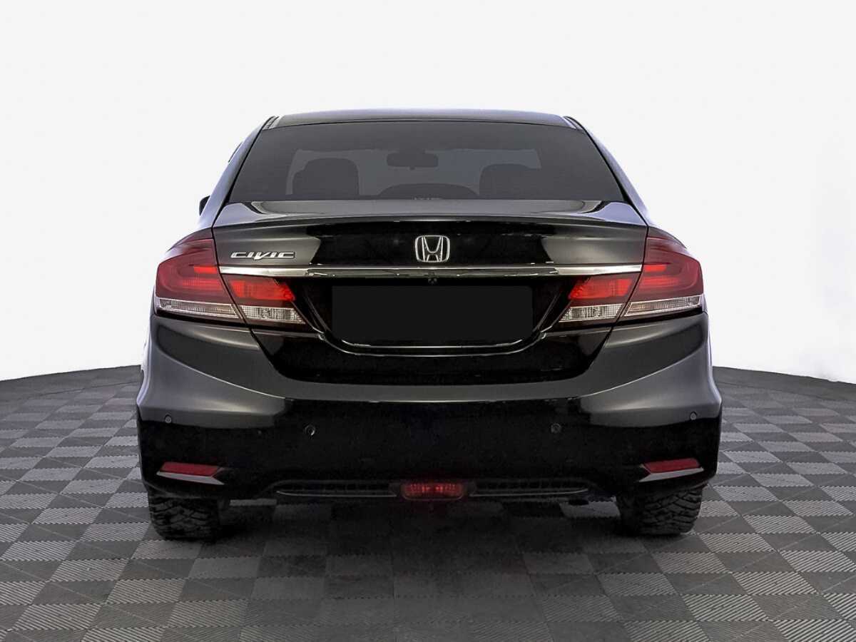 Honda Civic 2013 года с пробегом. Фото: #5