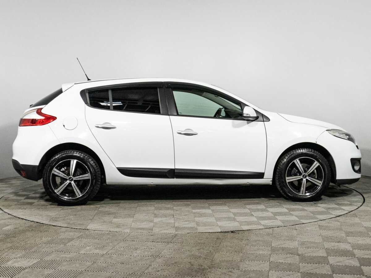 Renault Megane 2013 года с пробегом. Фото: #3