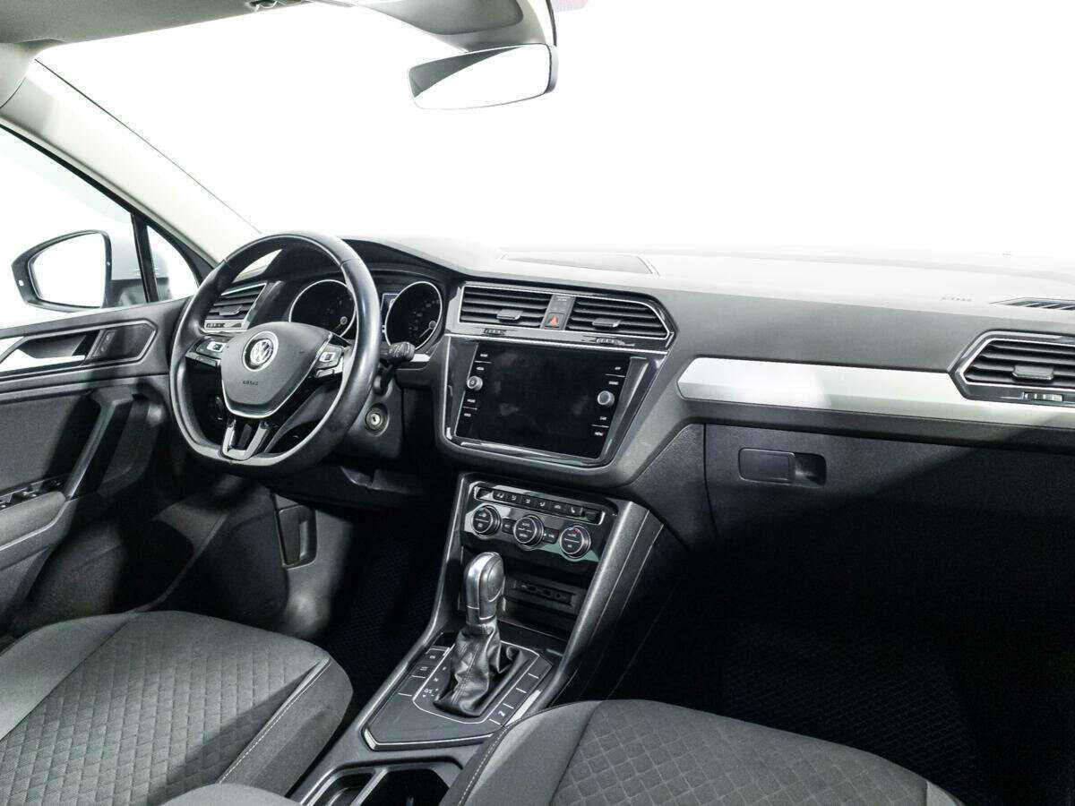 Volkswagen Tiguan 2019 года с пробегом. Фото: #8
