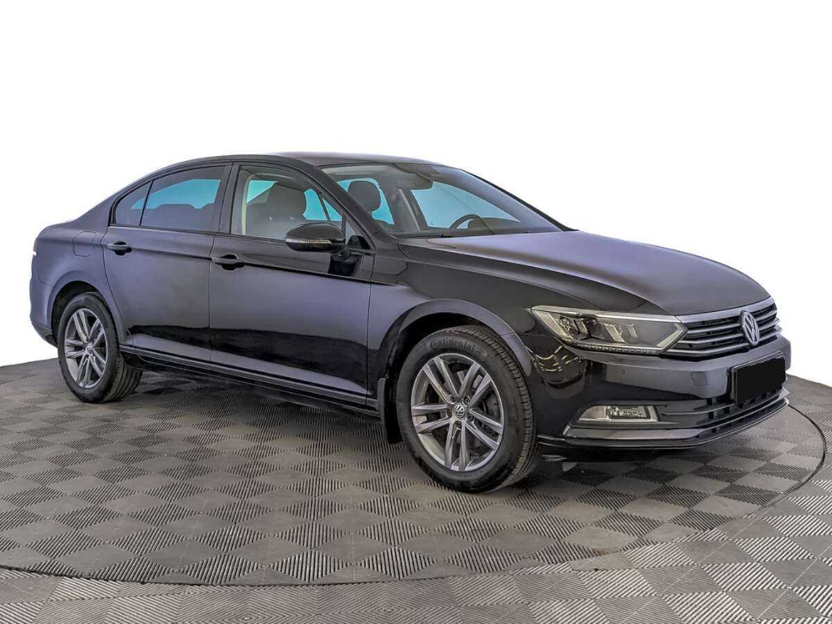 Volkswagen Passat 2016 года с пробегом. Фото: #2
