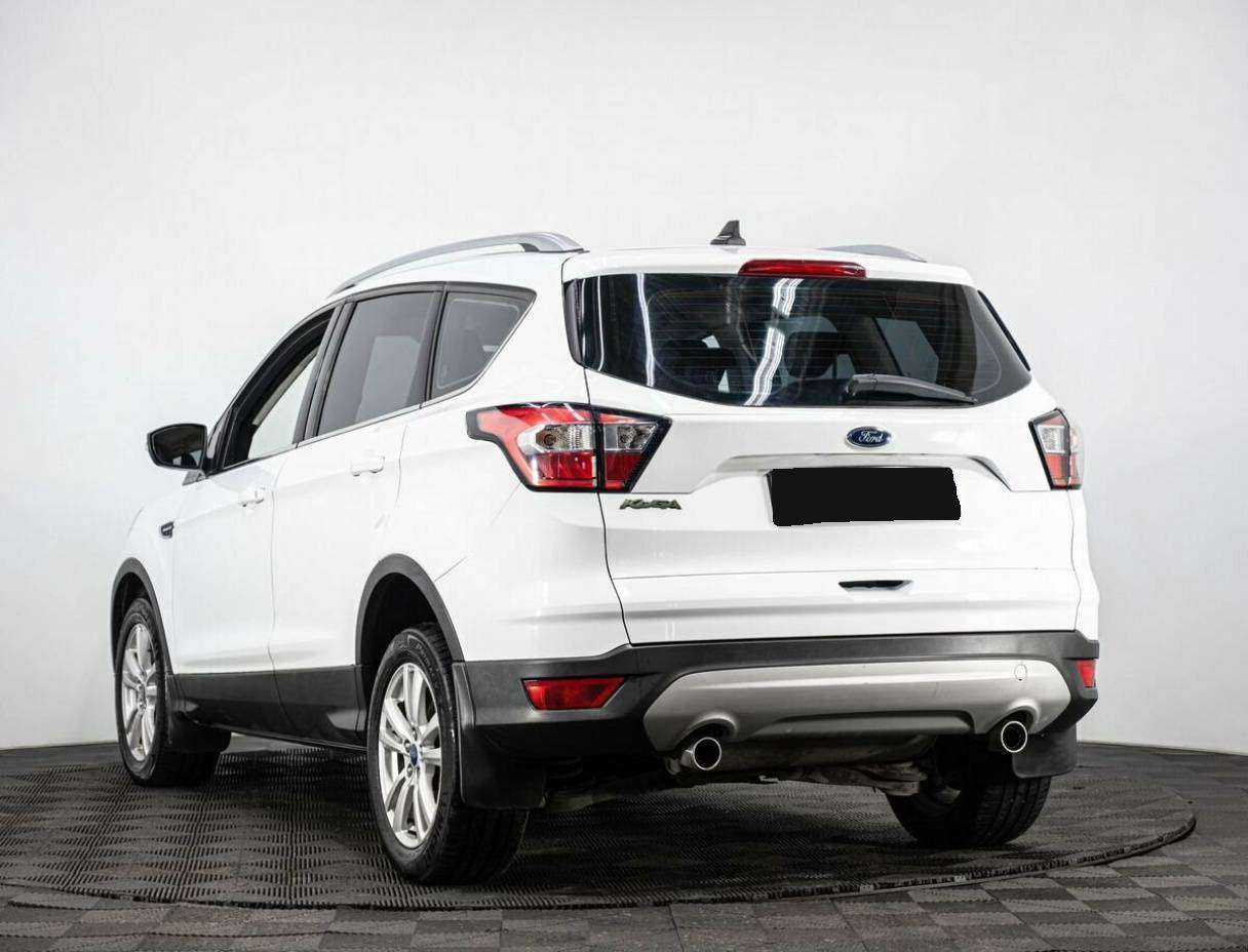 Ford Kuga 2017 года с пробегом. Фото: #3