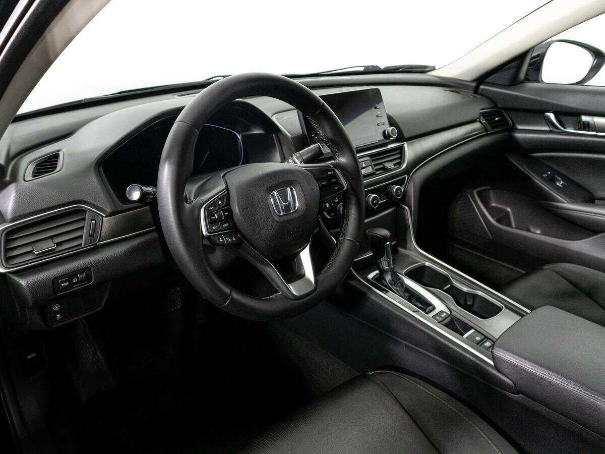 Honda Accord 2018 года с пробегом. Фото: #10