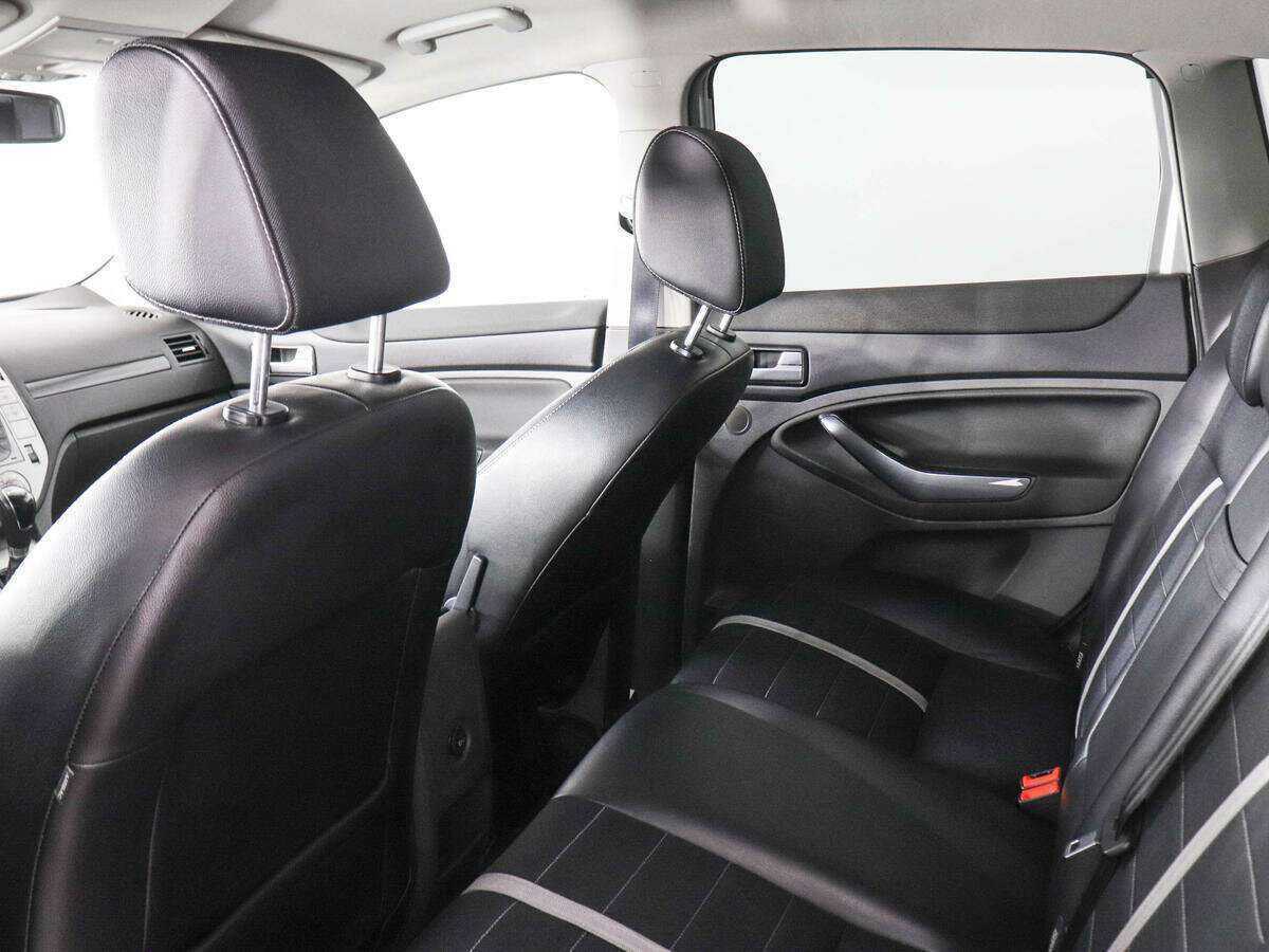 Ford Kuga 2012 года с пробегом. Фото: #11