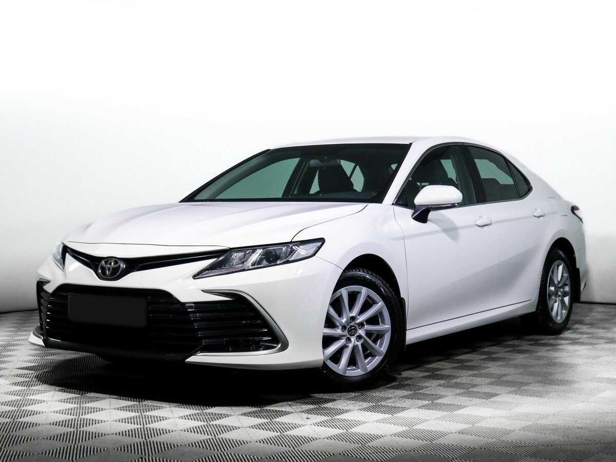 Toyota Camry 2021 года с пробегом. Посмотреть фото