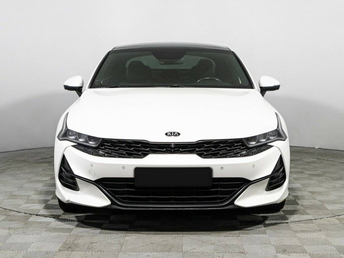 Kia K5 2021 года с пробегом. Фото: #1