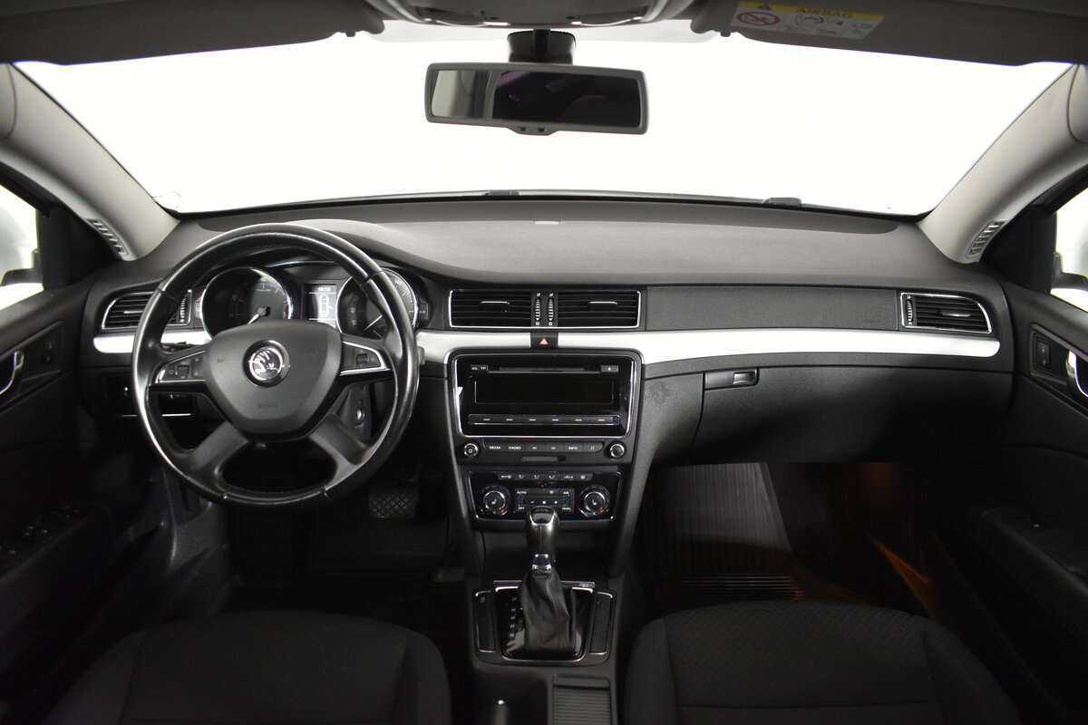 Skoda Superb 2015 года с пробегом. Фото: #6