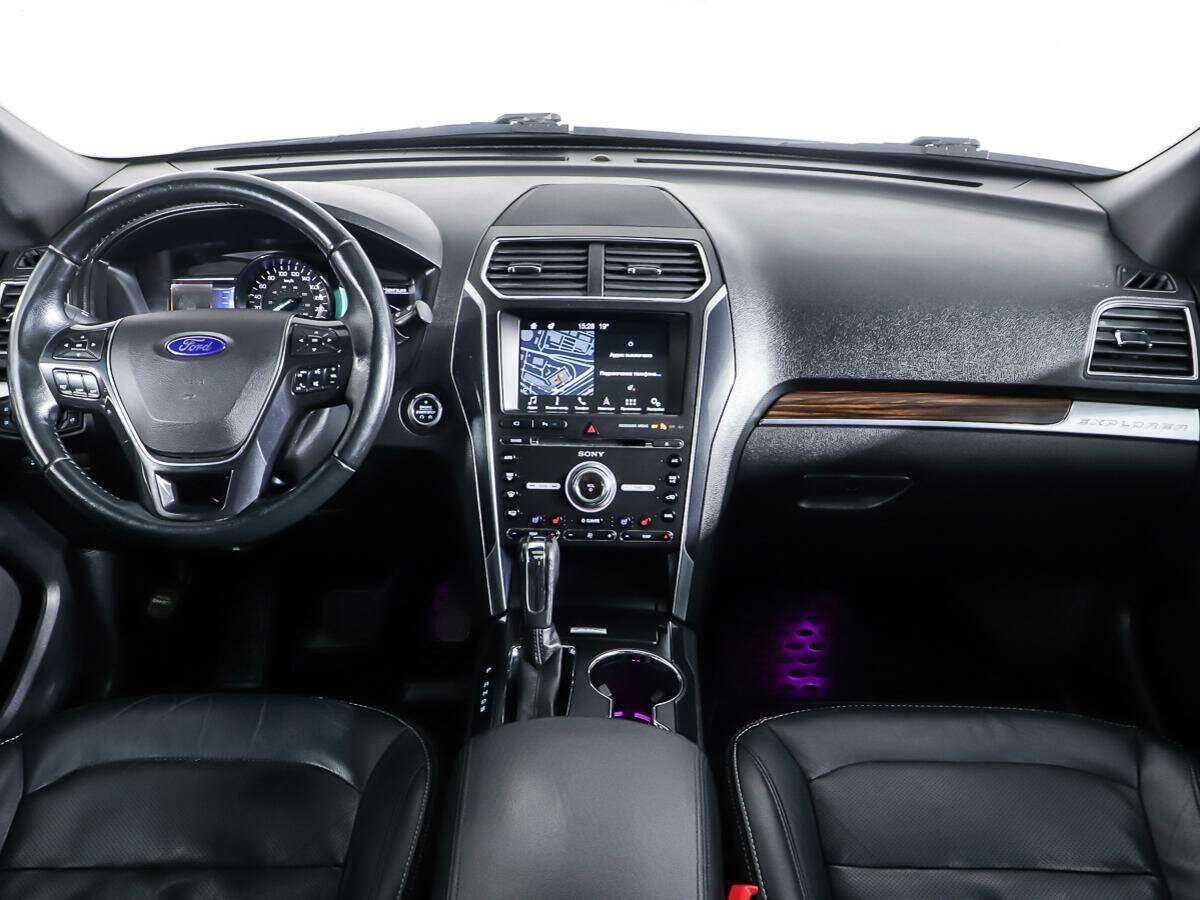 Ford Explorer 2017 года с пробегом. Фото: #10