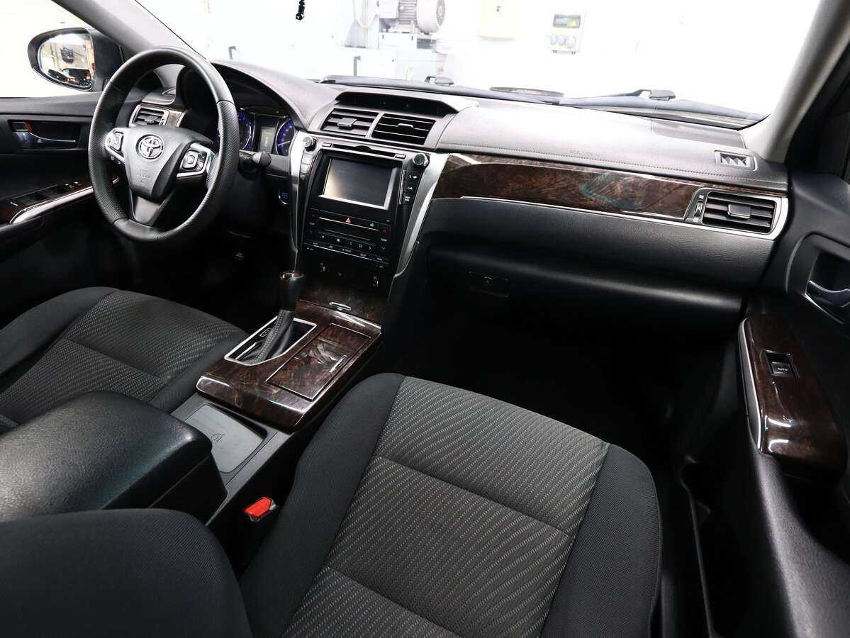 Toyota Camry 2016 года с пробегом. Фото: #14