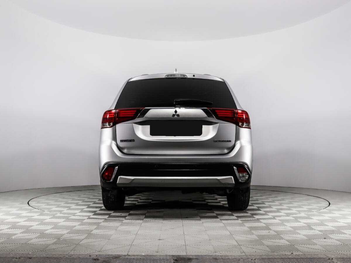Mitsubishi Outlander 2018 года с пробегом. Фото: #5