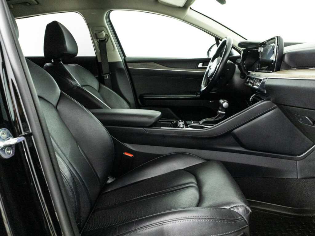 Kia K5 2021 года с пробегом. Фото: #15