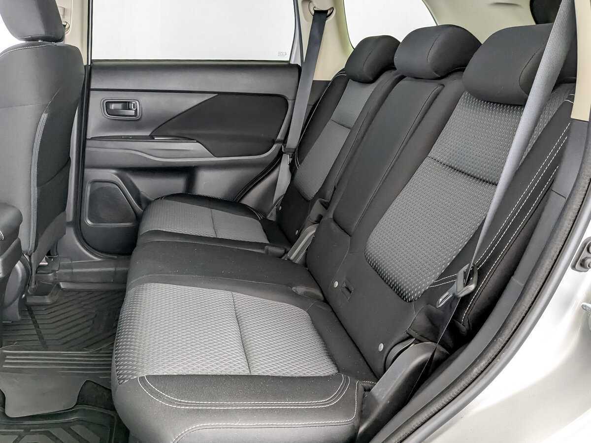 Mitsubishi Outlander 2019 года с пробегом. Фото: #11