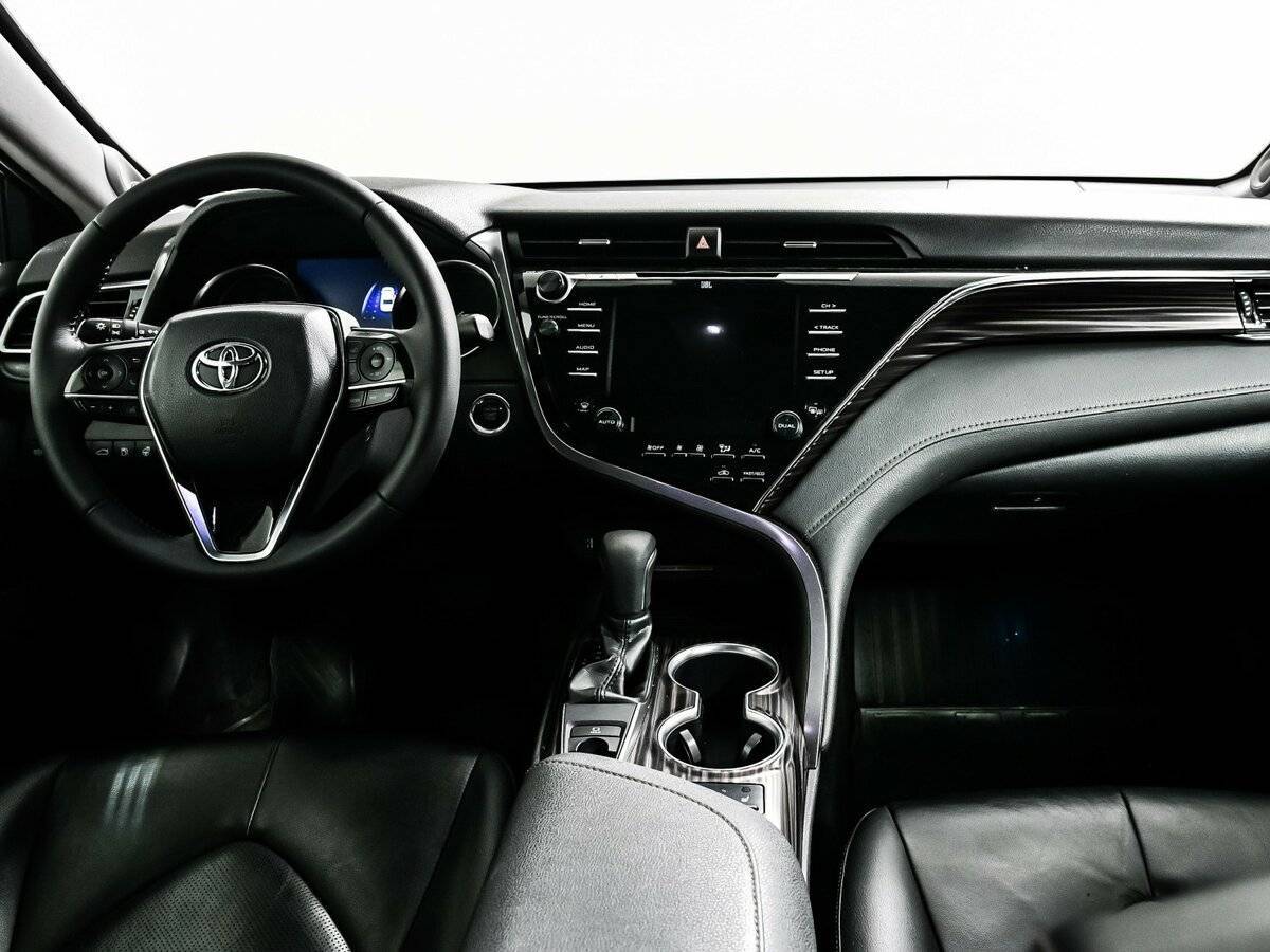 Toyota Camry 2019 года с пробегом. Фото: #10