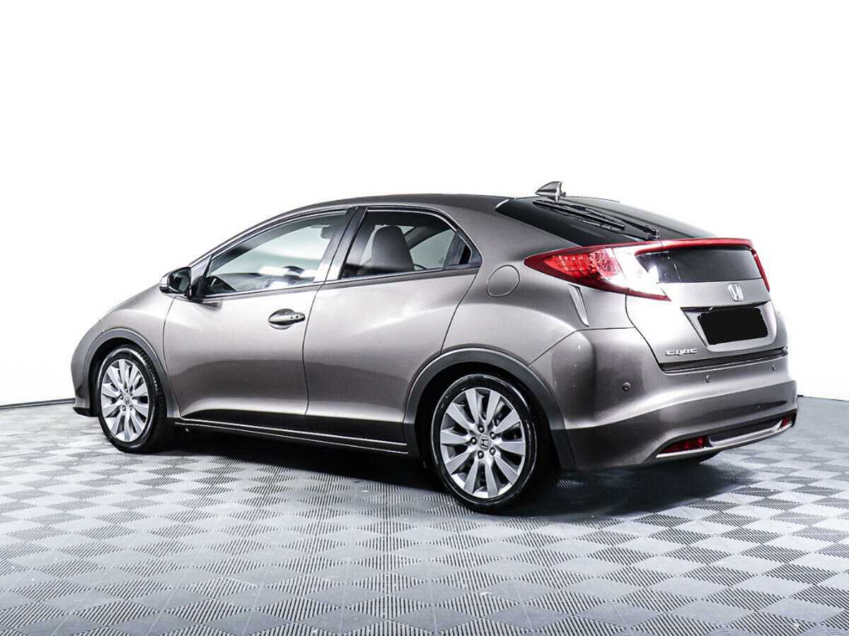Honda Civic 2013 года с пробегом. Фото: #6