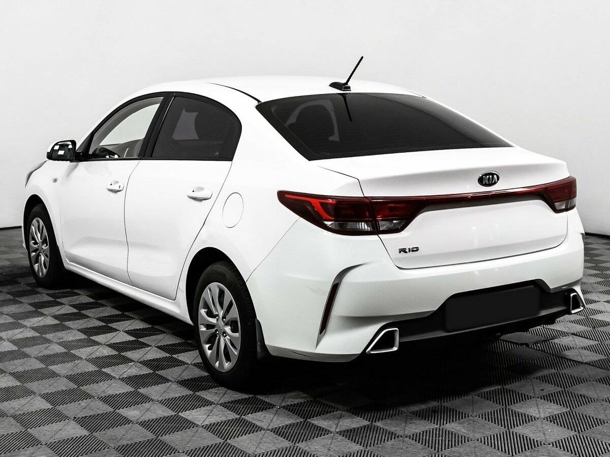 Kia Rio 2021 года с пробегом. Фото: #6