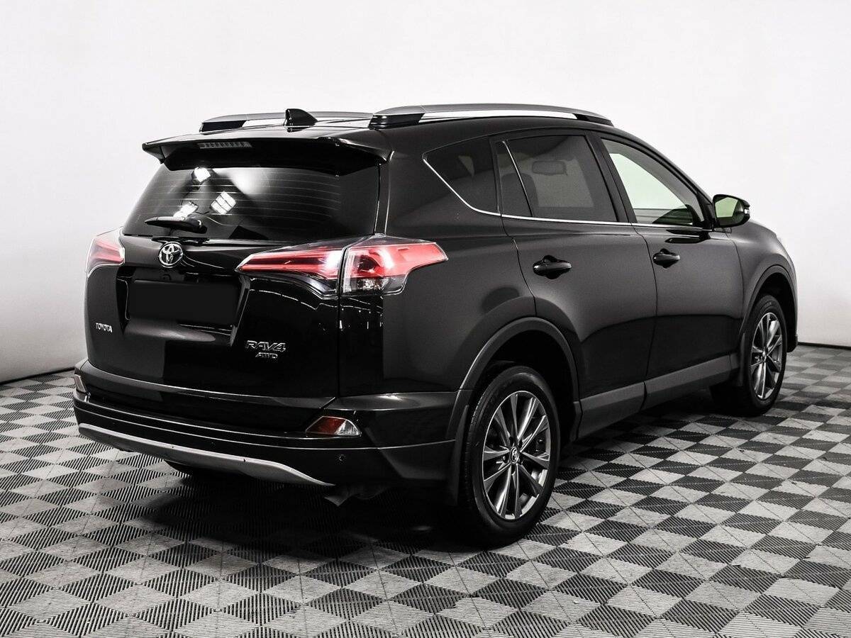 Toyota RAV4 2015 года с пробегом. Фото: #4