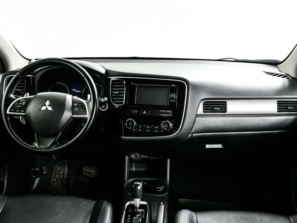 Mitsubishi Outlander 2014 года с пробегом. Фото: #10
