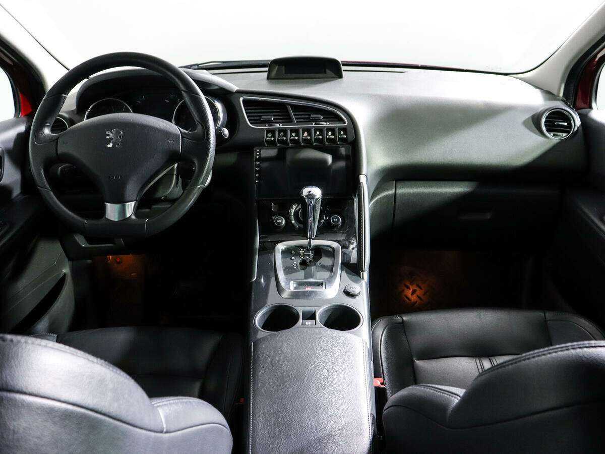 Peugeot 3008 2012 года с пробегом. Фото: #9